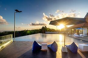 Surya Melasti Exclusive Beach Villa by Sajiwa