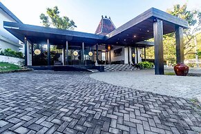 Surya Melasti Exclusive Beach Villa by Sajiwa