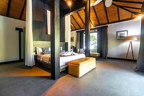 Surya Melasti Exclusive Beach Villa by Sajiwa