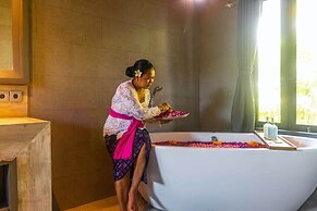 Surya Melasti Exclusive Beach Villa by Sajiwa