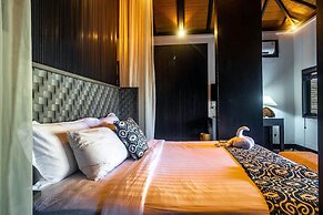 Surya Melasti Exclusive Beach Villa by Sajiwa