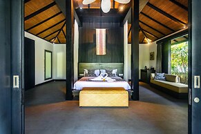 Surya Melasti Exclusive Beach Villa by Sajiwa