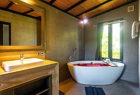 Surya Melasti Exclusive Beach Villa by Sajiwa