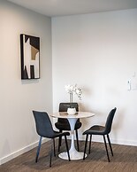 Peninsula Hotel Motel