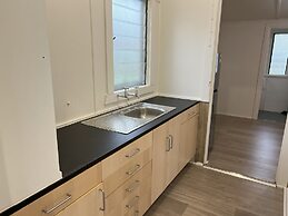 Pet Friendly 2 Bedroom Cottage with Yard