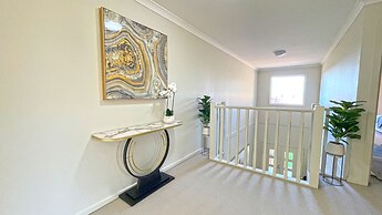 Spacious 7BRM 5-bathroom Rental House