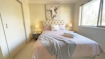 Spacious 7BRM 5-bathroom Rental House