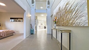 Spacious 7BRM 5-bathroom Rental House