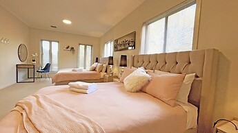 Spacious 7BRM 5-bathroom Rental House