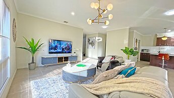 Spacious 7BRM 5-bathroom Rental House