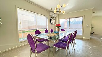 Spacious 7BRM 5-bathroom Rental House