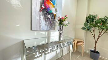 Spacious 7BRM 5-bathroom Rental House