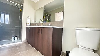 Spacious 7BRM 5-bathroom Rental House