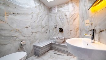 Blue Marina Hotel & SPA