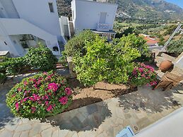 Karaoulanis apartments