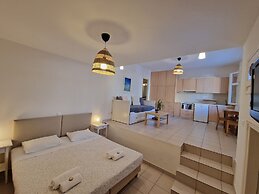 Karaoulanis apartments