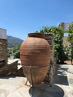 Karaoulanis apartments