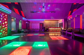 Roadies Rostel - Best Adventure Resort In Ahmedabad.