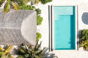 CInnamon Hotel