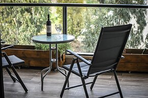 Cozy Nest Apartment with balcony