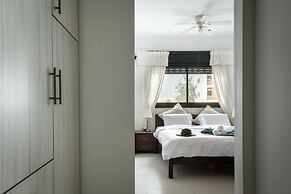 Cozy Nest Apartment with balcony