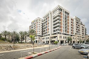 Cozy Nest Apartment with balcony