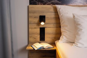 Stryn House - Hotel & Apartments