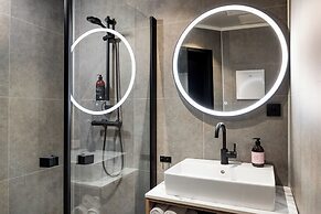 Stryn House - Hotel & Apartments