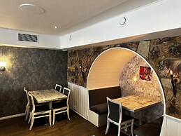 Stryn House - Hotel & Apartments