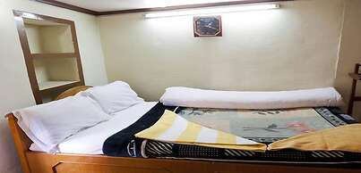 MeroStay 250 Khwopa Guest House