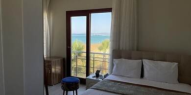 Cunda Demir Otel
