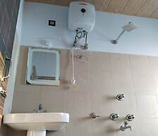 Buddha's Mirror Mountain Retreat