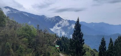 Buddha's Mirror Mountain Retreat