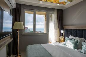 LİFE POOL SUİTE HOTEL