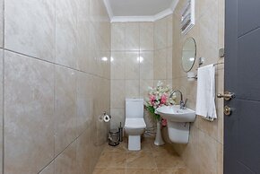 LİFE POOL SUİTE HOTEL