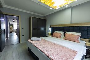 LİFE POOL SUİTE HOTEL