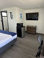 Harborside Suites