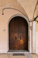 Strada Maggiore Apts by Wonderful Italy