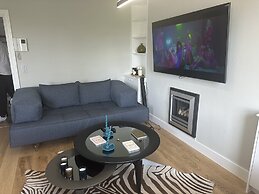 Abbey Road Luxury Modern Flat