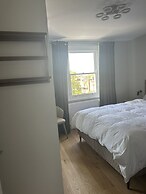 Abbey Road Luxury Modern Flat