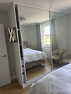 Abbey Road Luxury Modern Flat
