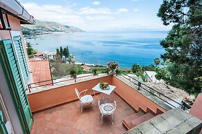 Casetta Amelia Apts by Wonderful Italy