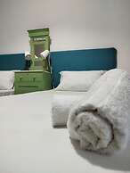 Limestone Sun Suites