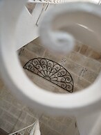 Limestone Sun Suites