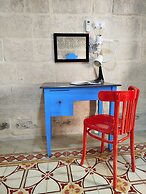 Limestone Sun Suites