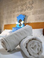 Limestone Sun Suites