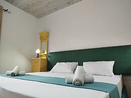 Limestone Sun Suites