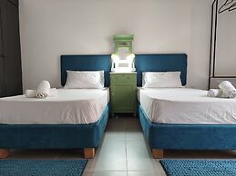 Limestone Sun Suites