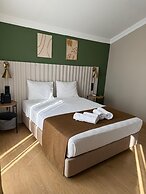 Red Castle Hotel & Pub