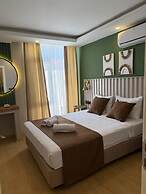 Red Castle Hotel & Pub